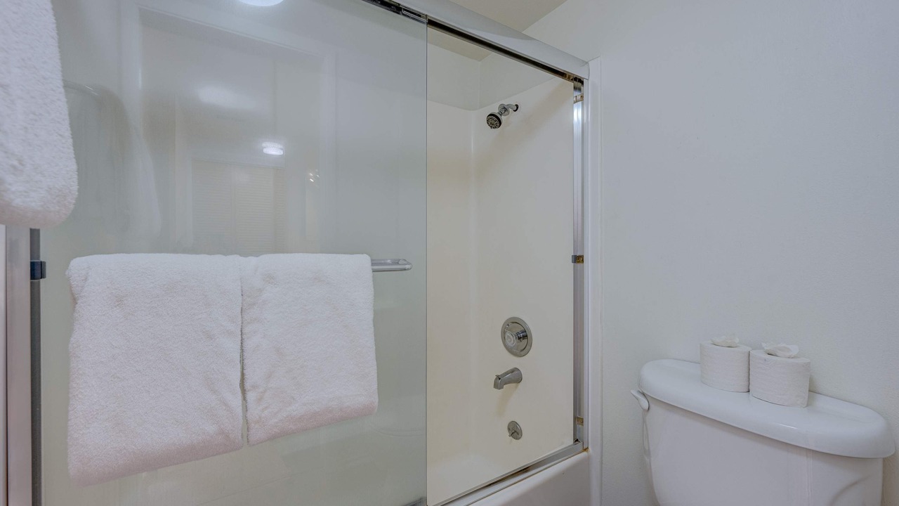 Photo of Bathroom in Carnelian Woods