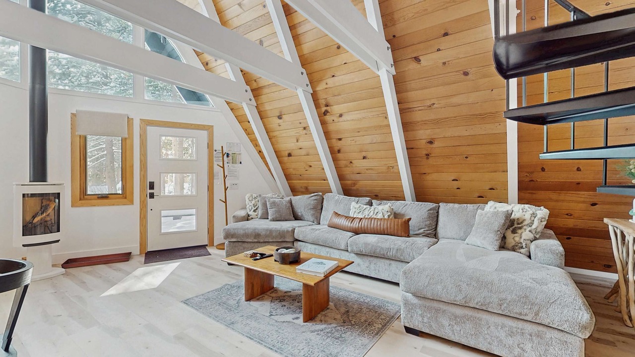 Photo of Livingroom in Tahoe Paradise