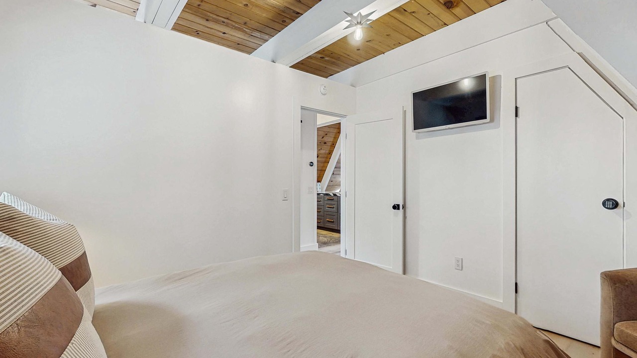 Photo of Bedroom in Tahoe Paradise
