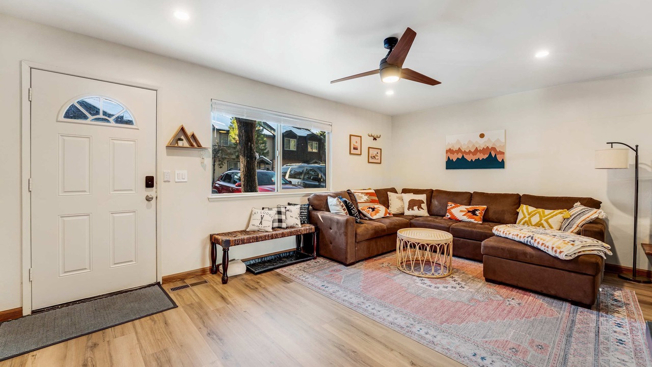 Photo of Livingroom in Lake Forest