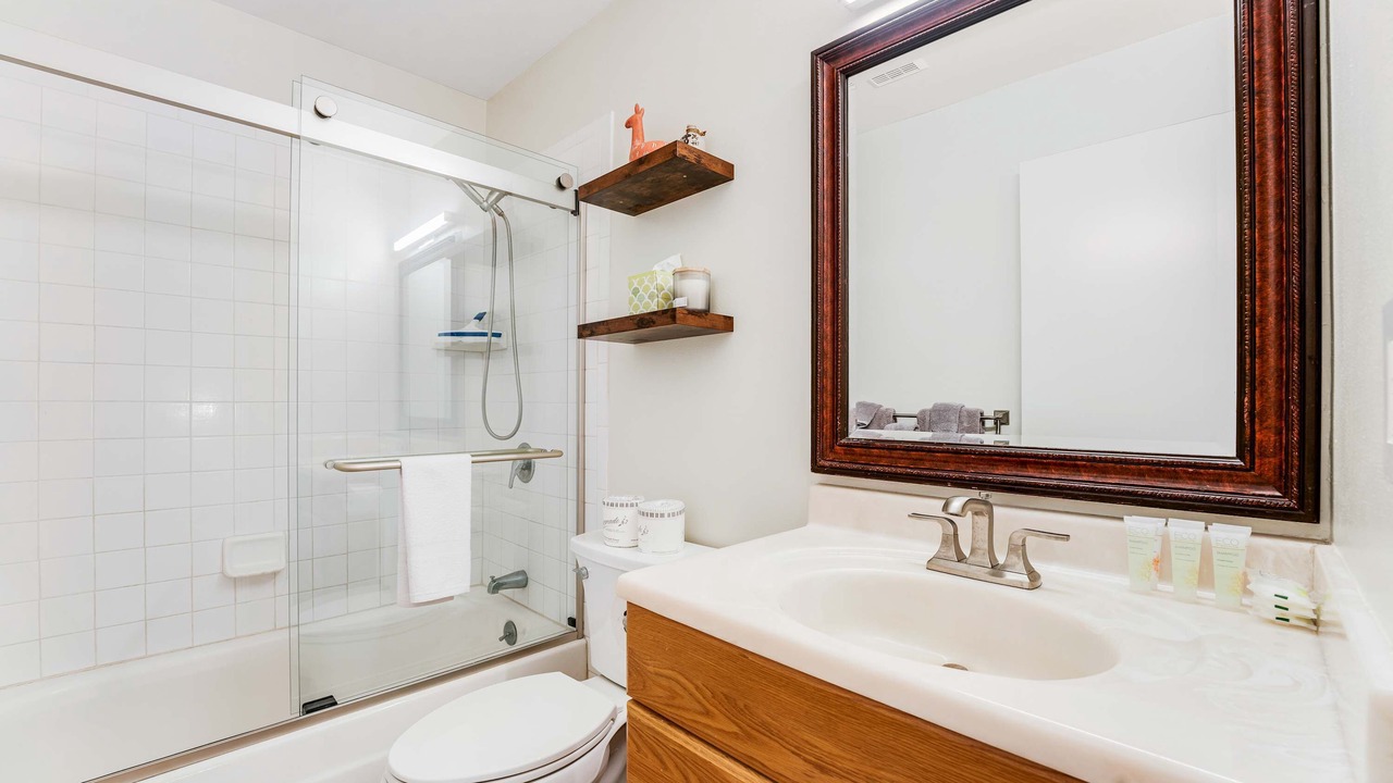 Photo of Bathroom in Lake Forest