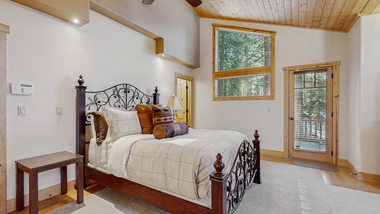 Photo of Bedroom in Sierra Tract