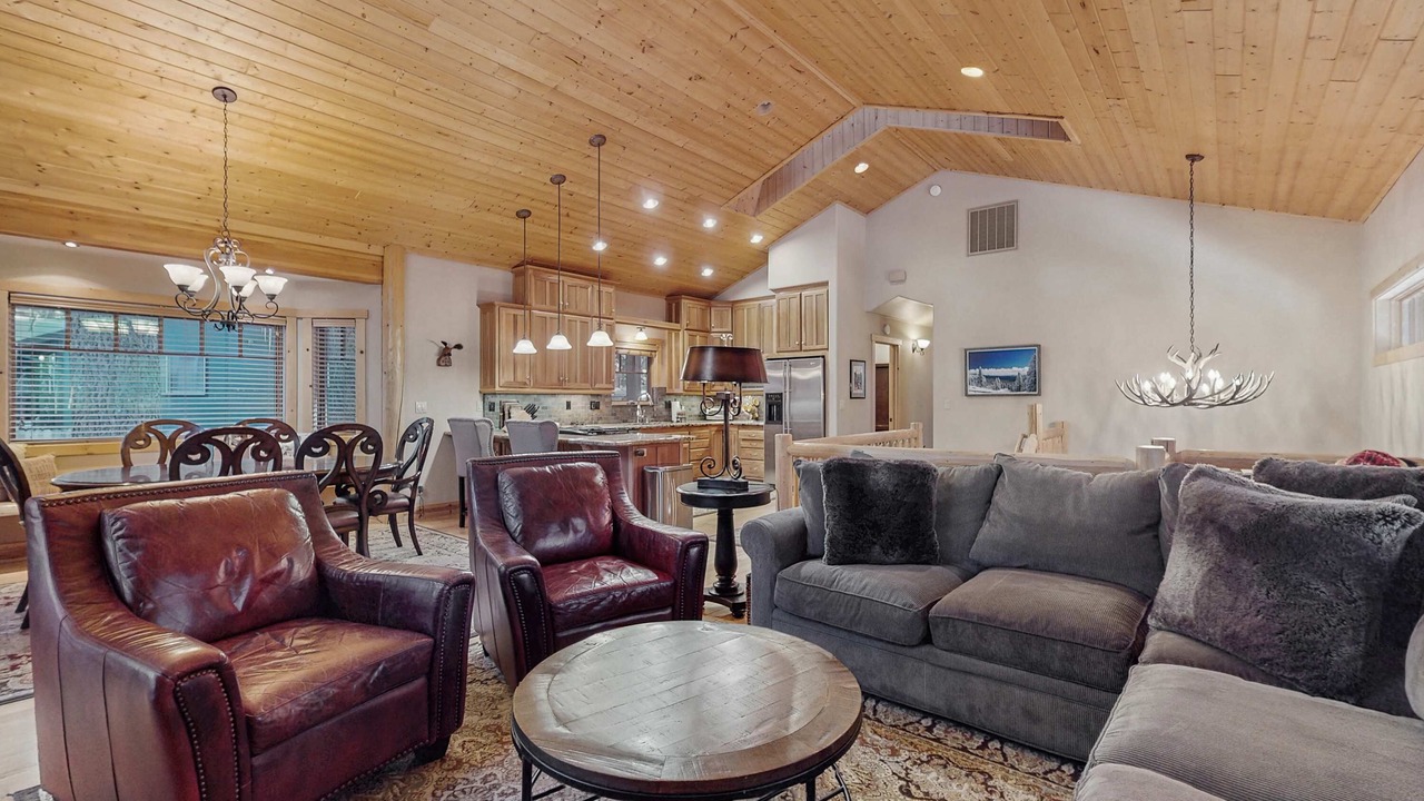 Photo of Livingroom in Sierra Tract