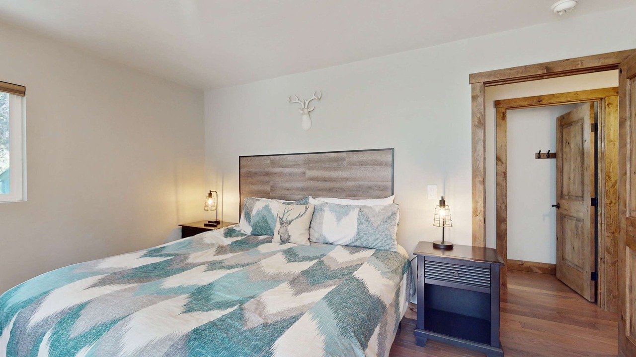 Photo of Bedroom in Tahoe Pines
