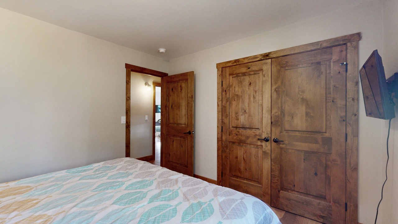Photo of Bedroom in Tahoe Pines