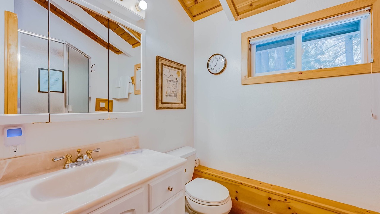 Photo of Bathroom in Tahoma