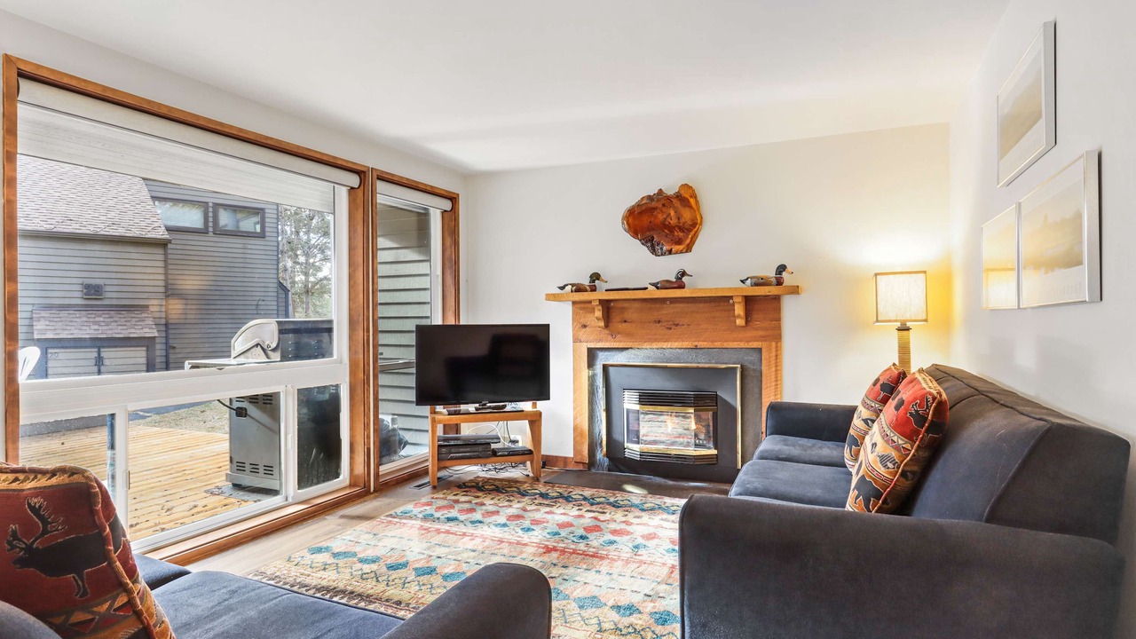 Photo of Livingroom in Overlook Park