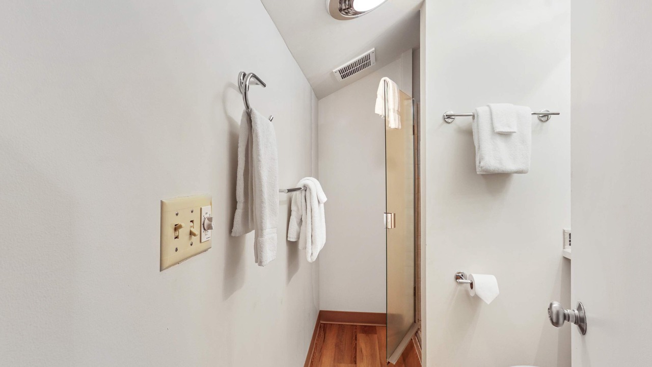Photo of Bathroom in Overlook Park
