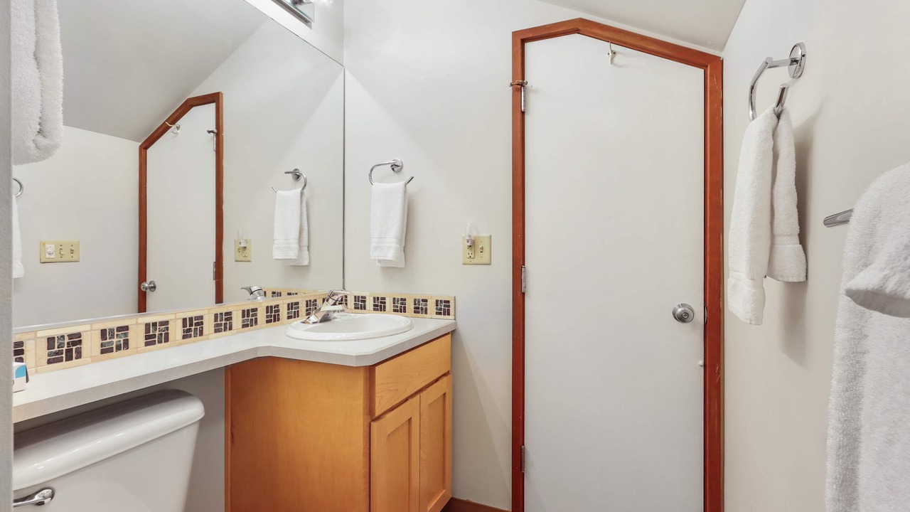 Photo of Bathroom in Overlook Park