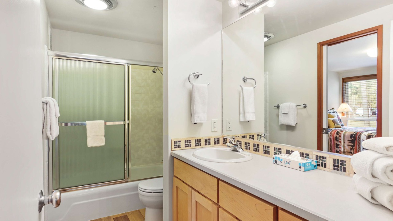 Photo of Bathroom in Overlook Park