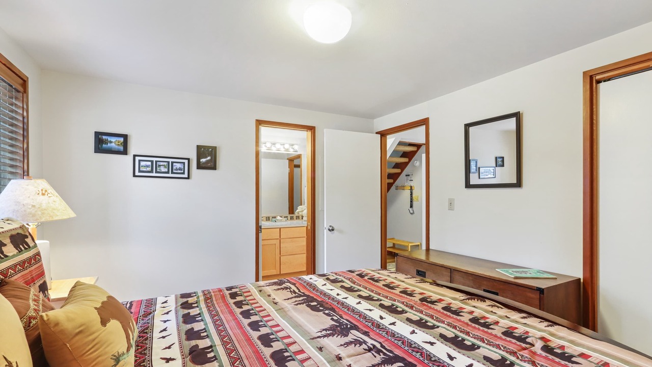 Photo of Bedroom in Overlook Park