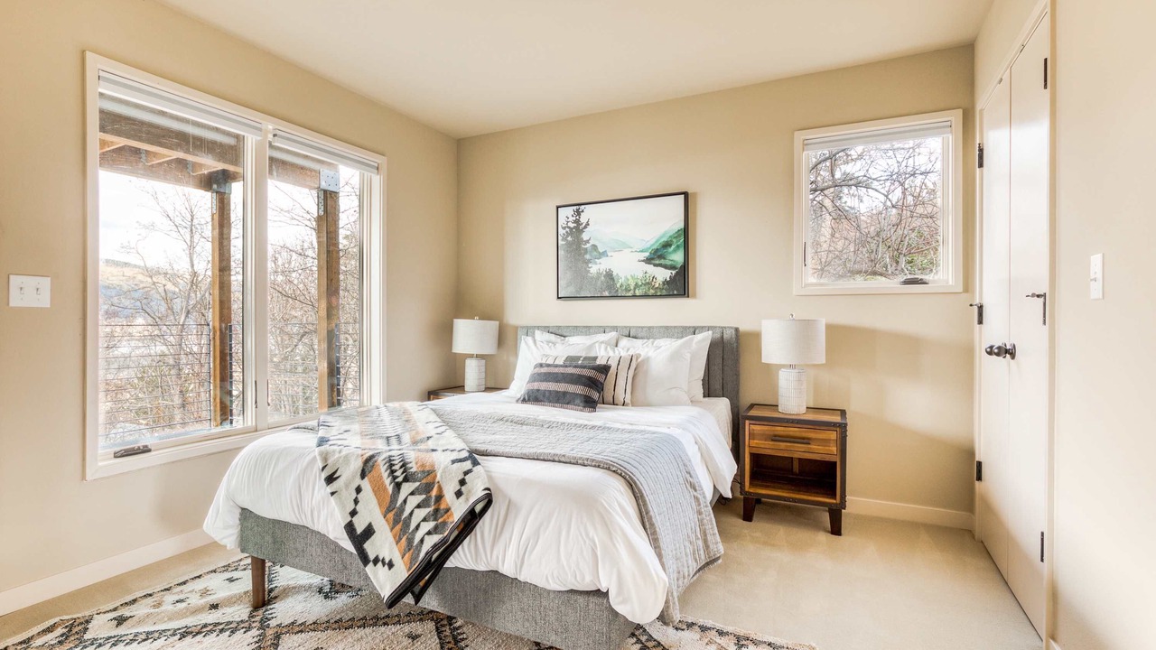 Photo of Bedroom in Mosier