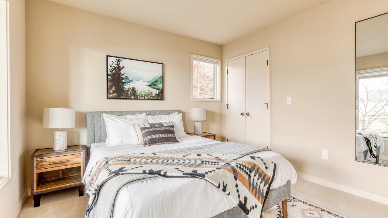Photo of Bedroom in Mosier