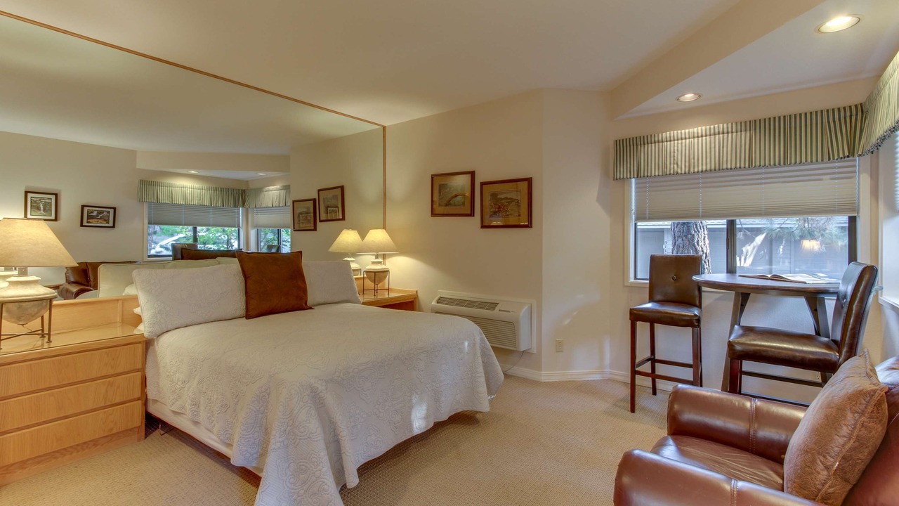 Photo of Bedroom in Century West