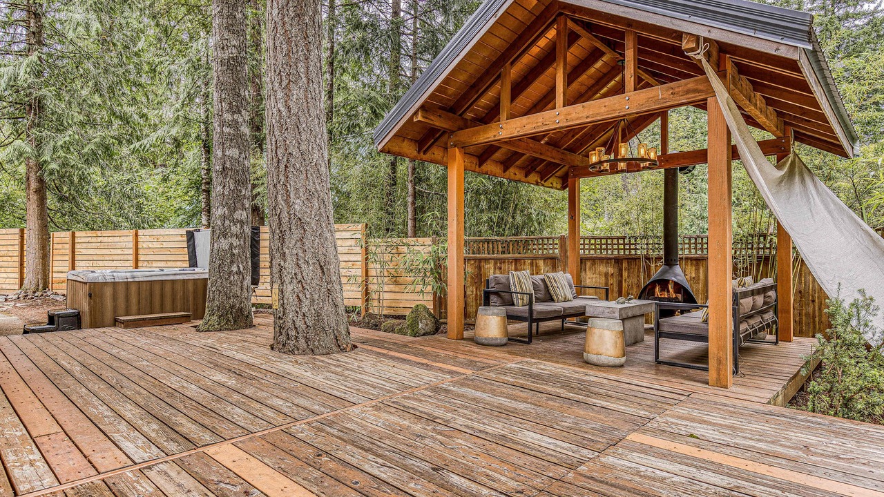 Photo of Patio Balcony in Mount Hood Village