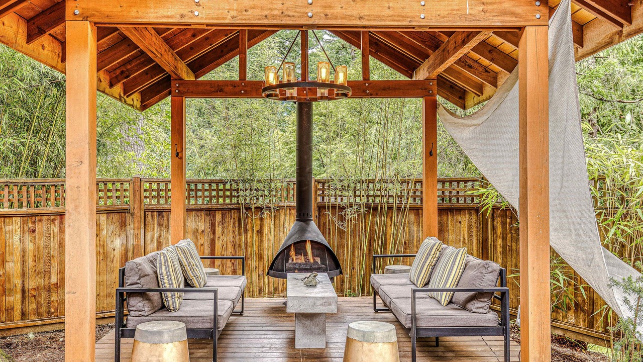 Photo of Patio Balcony in Mount Hood Village