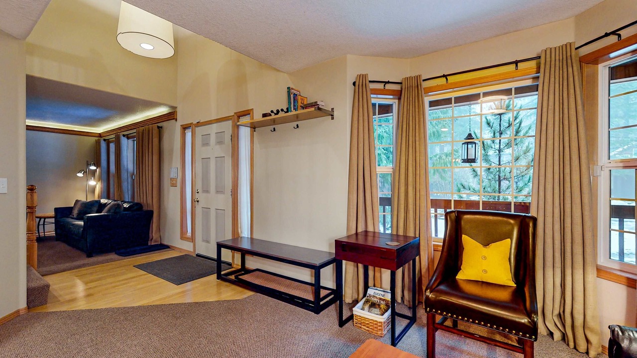 Photo of Livingroom in Mount Hood Village