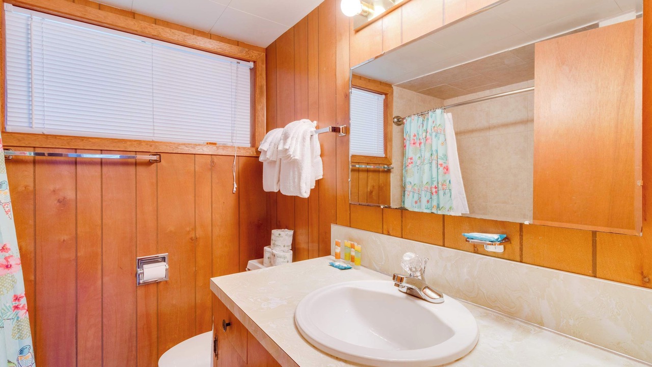 Photo of Bathroom in Manzanita