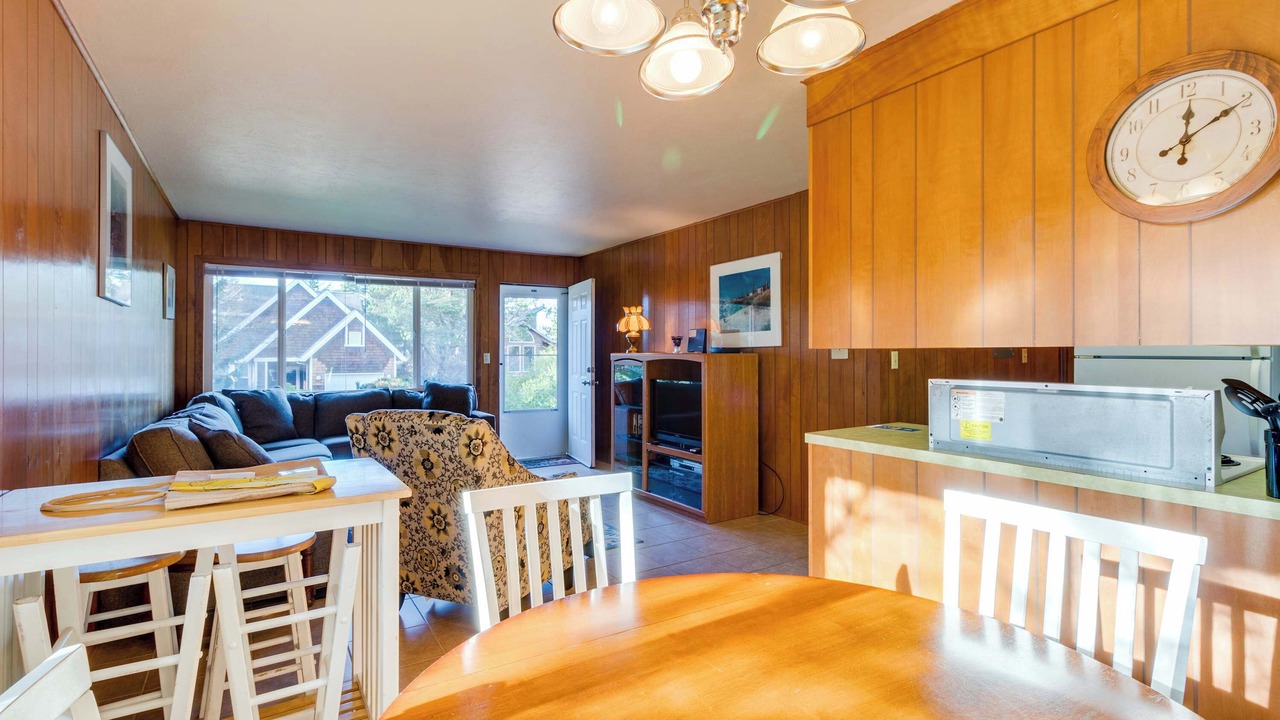 Photo of Livingroom in Manzanita