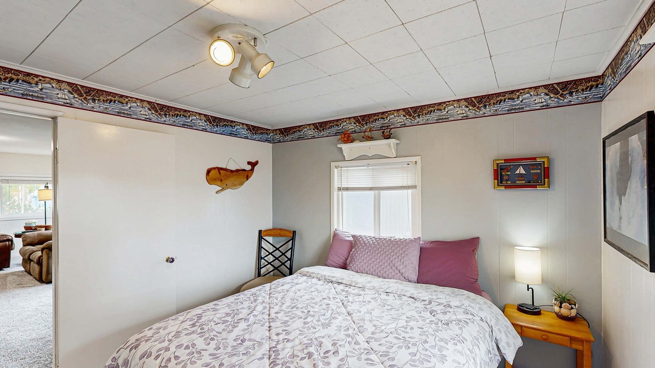 Photo of Bedroom in Winchester Bay