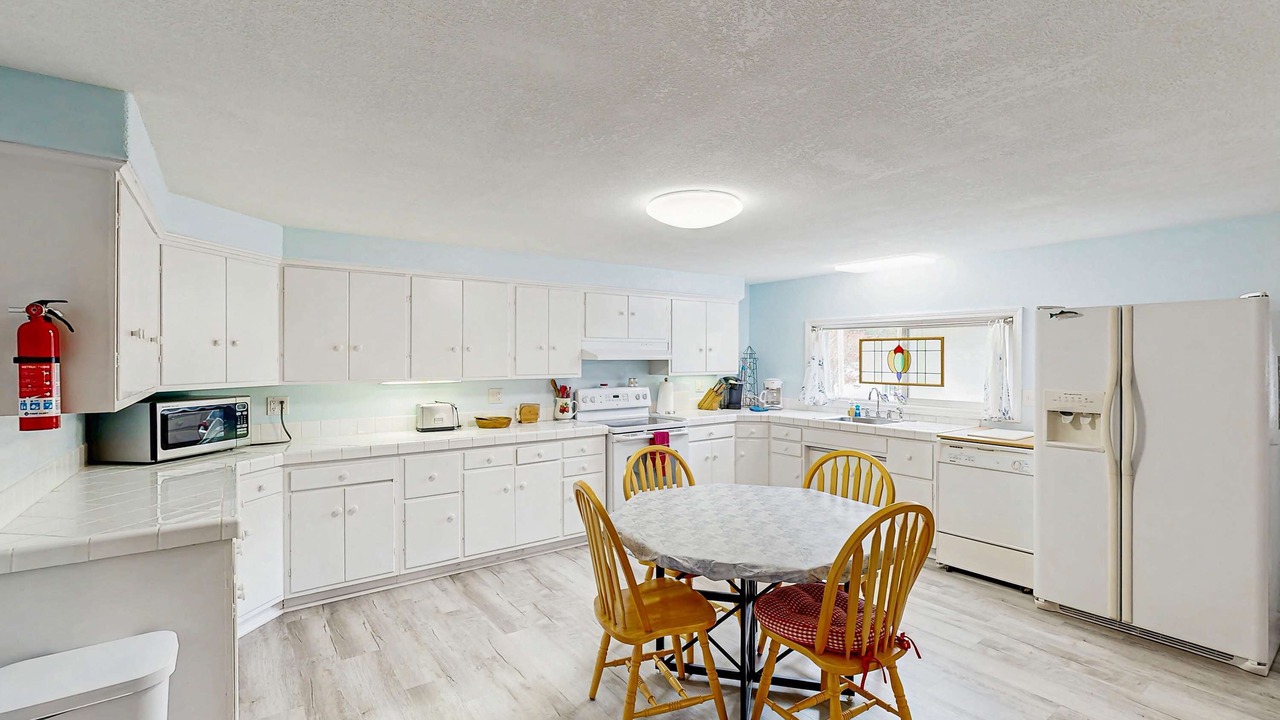 Photo of Kitchen in Winchester Bay