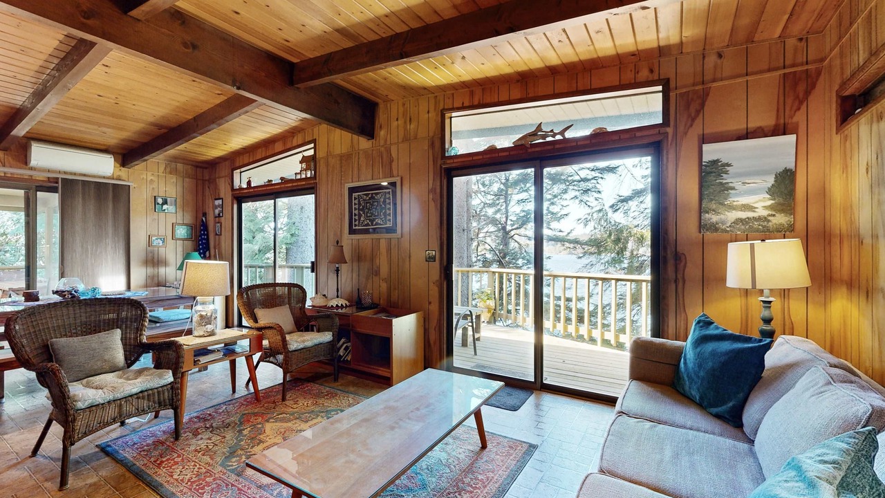 Photo of Livingroom in Dunes City