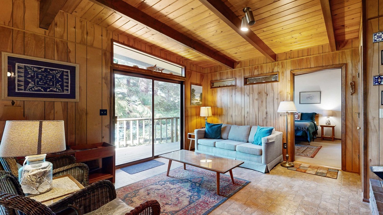 Photo of Livingroom in Dunes City
