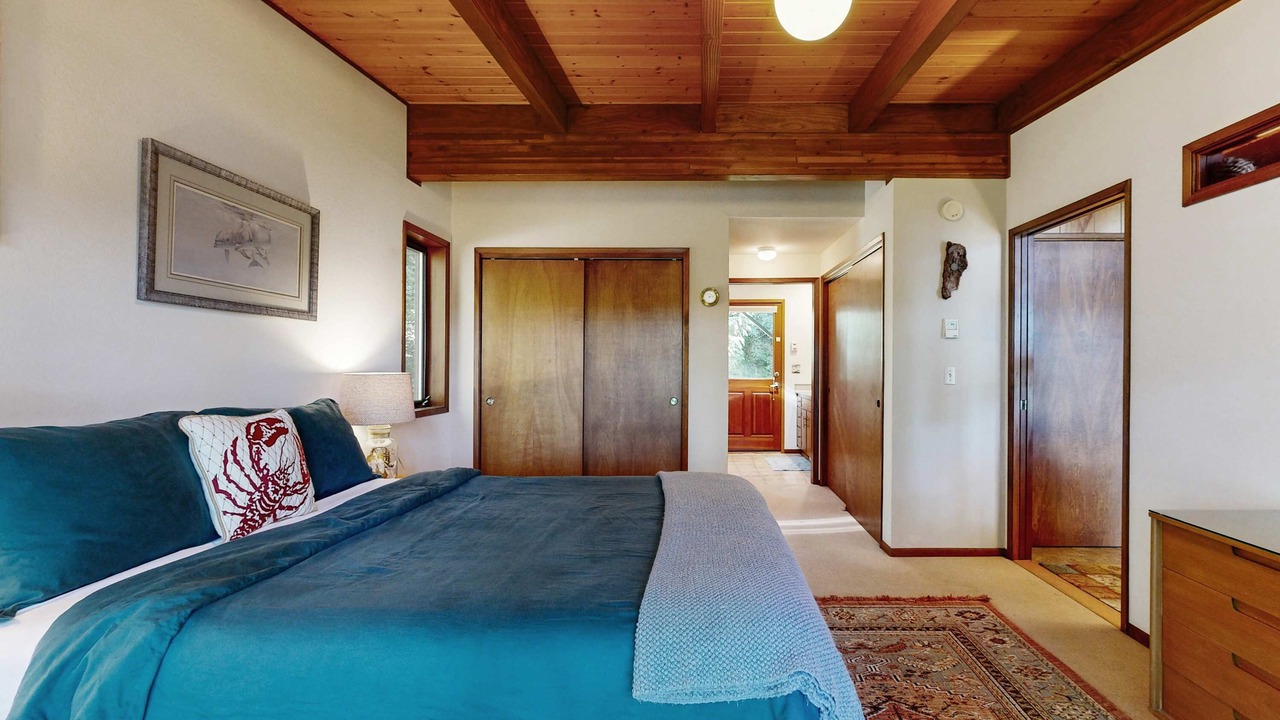 Photo of Bedroom in Dunes City