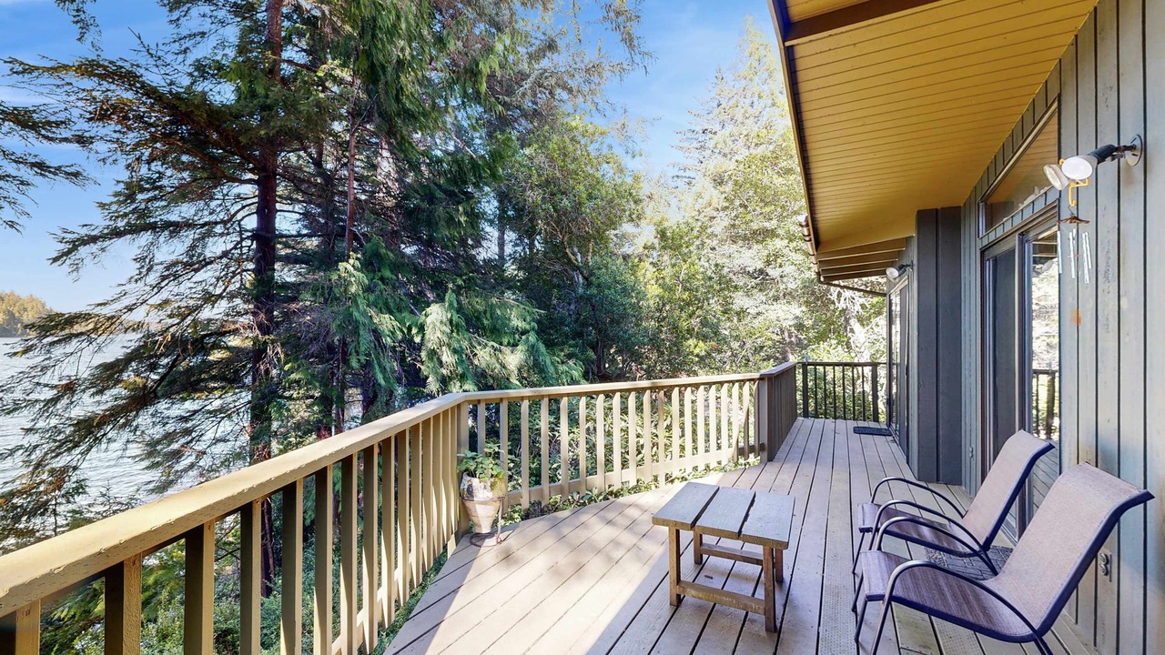 Photo of Patio Balcony in Dunes City