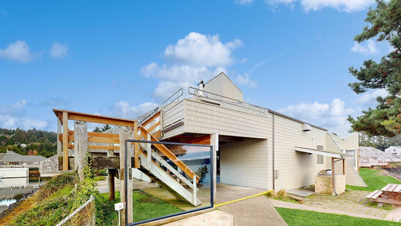 Photo of Outdoor in Historic Bayfront