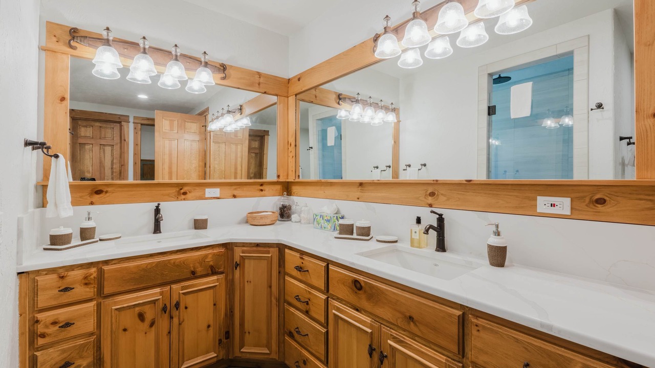 Photo of Bathroom in Sunriver
