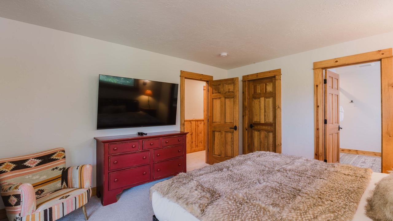 Photo of Bedroom in Sunriver