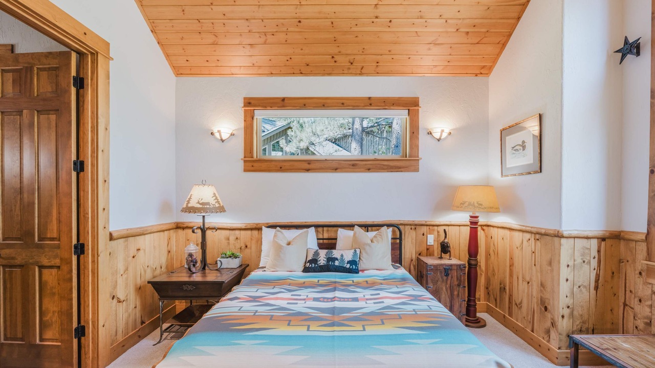 Photo of Bedroom in Sunriver