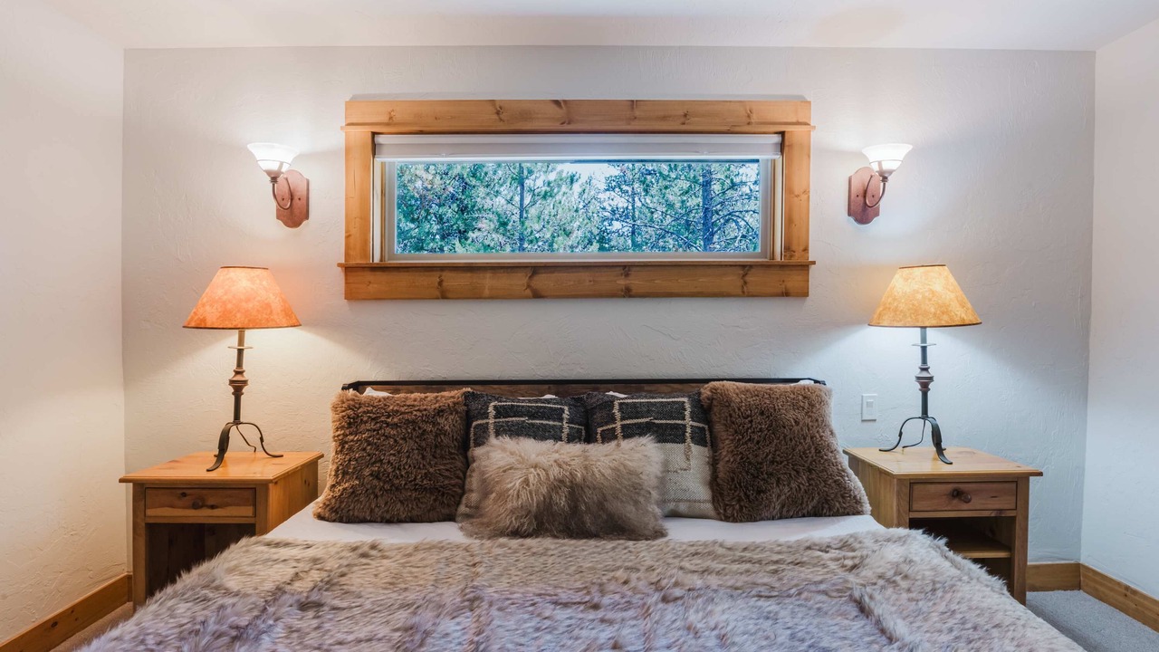 Photo of Bedroom in Sunriver