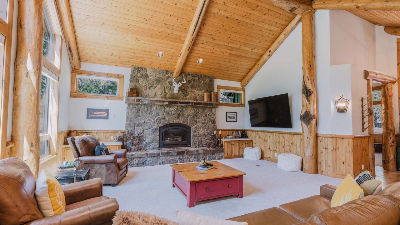 Photo of Livingroom in Sunriver