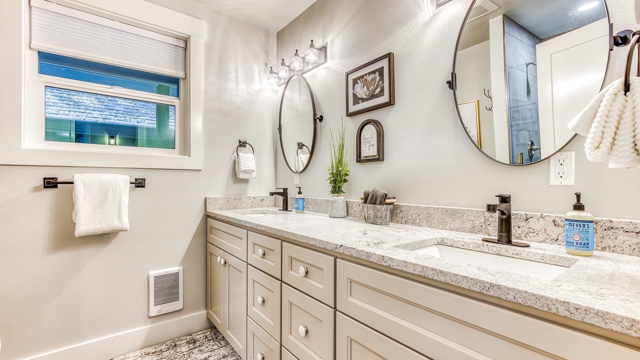 Photo of Bathroom in Welches