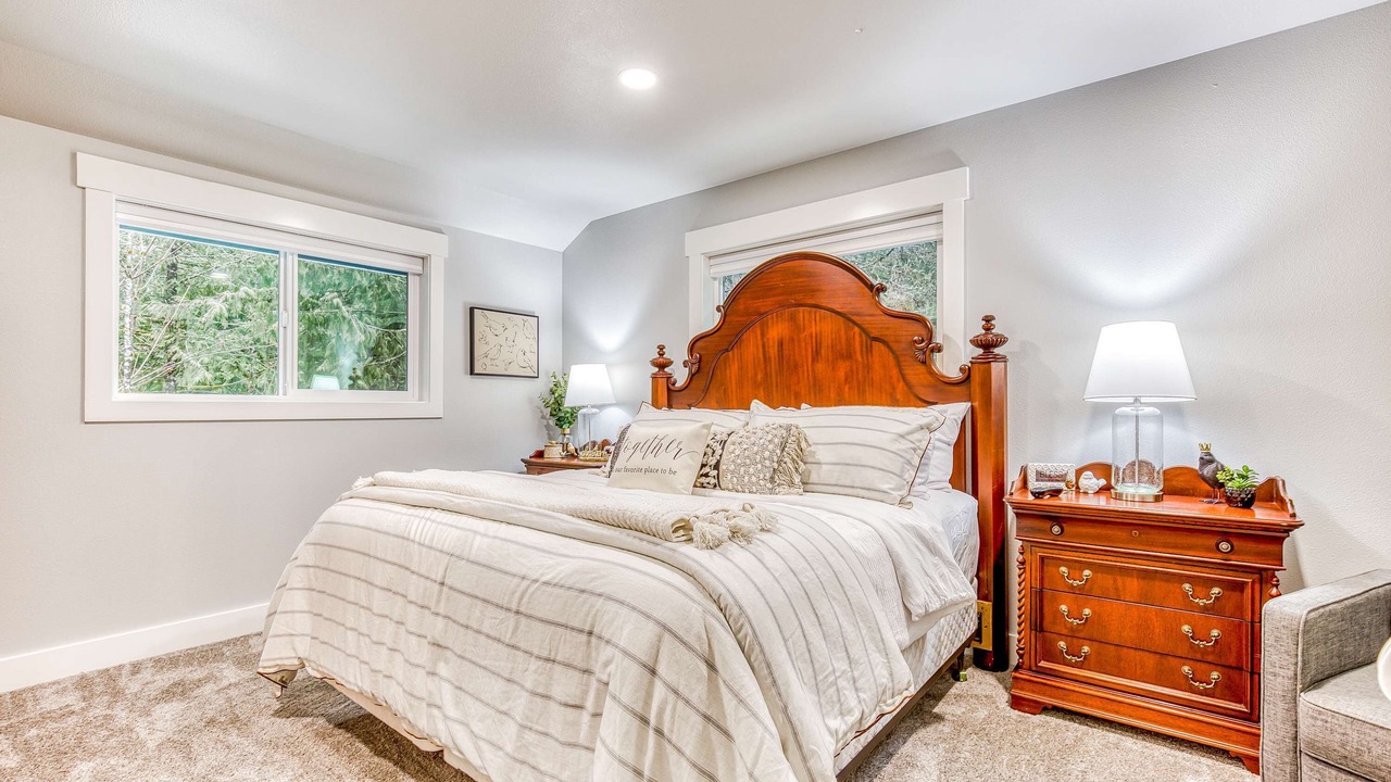 Photo of Bedroom in Welches