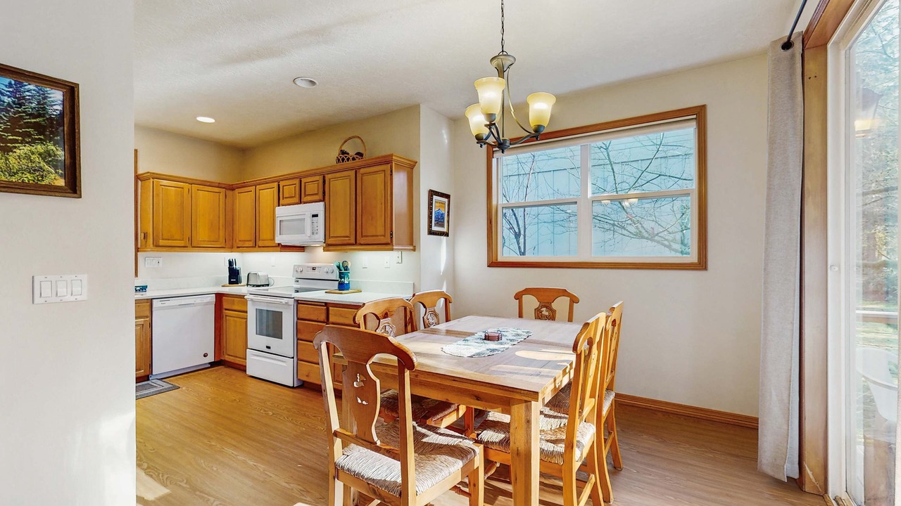 Photo of Kitchen in Welches