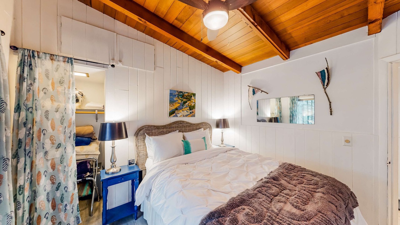 Photo of Bedroom in South Beach