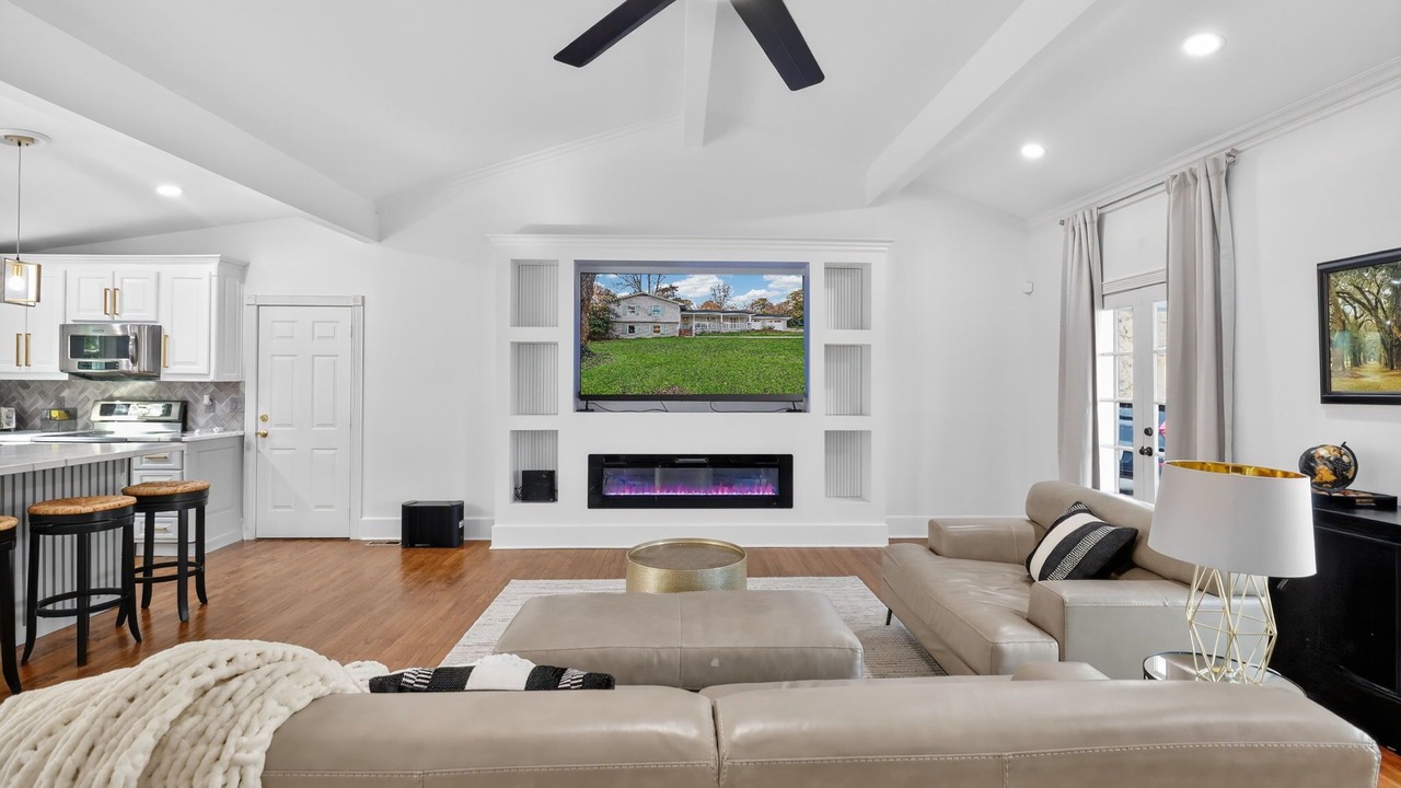 Photo of Livingroom in Briarcliff Heights