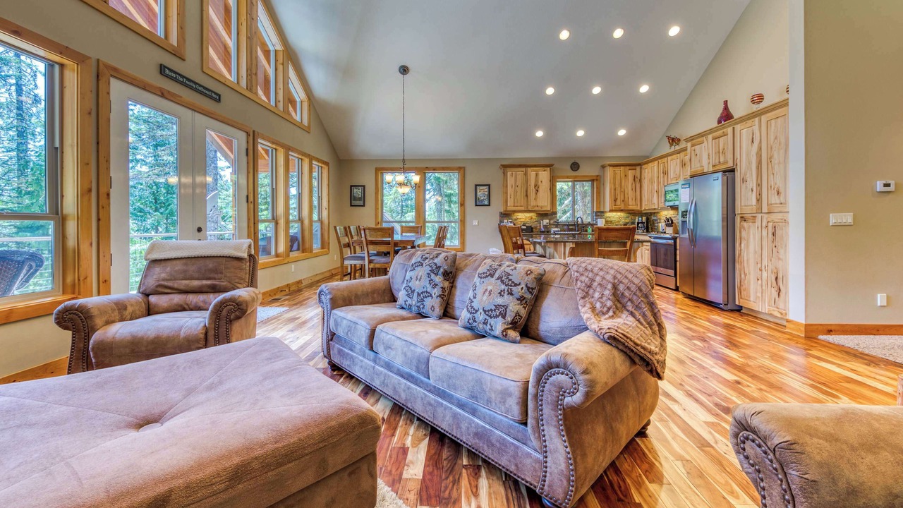 Photo of Livingroom in Government Camp