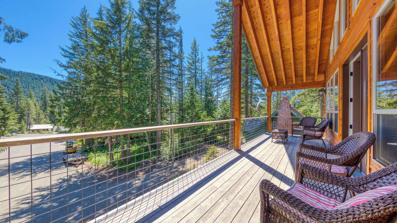 Photo of Patio Balcony in Government Camp