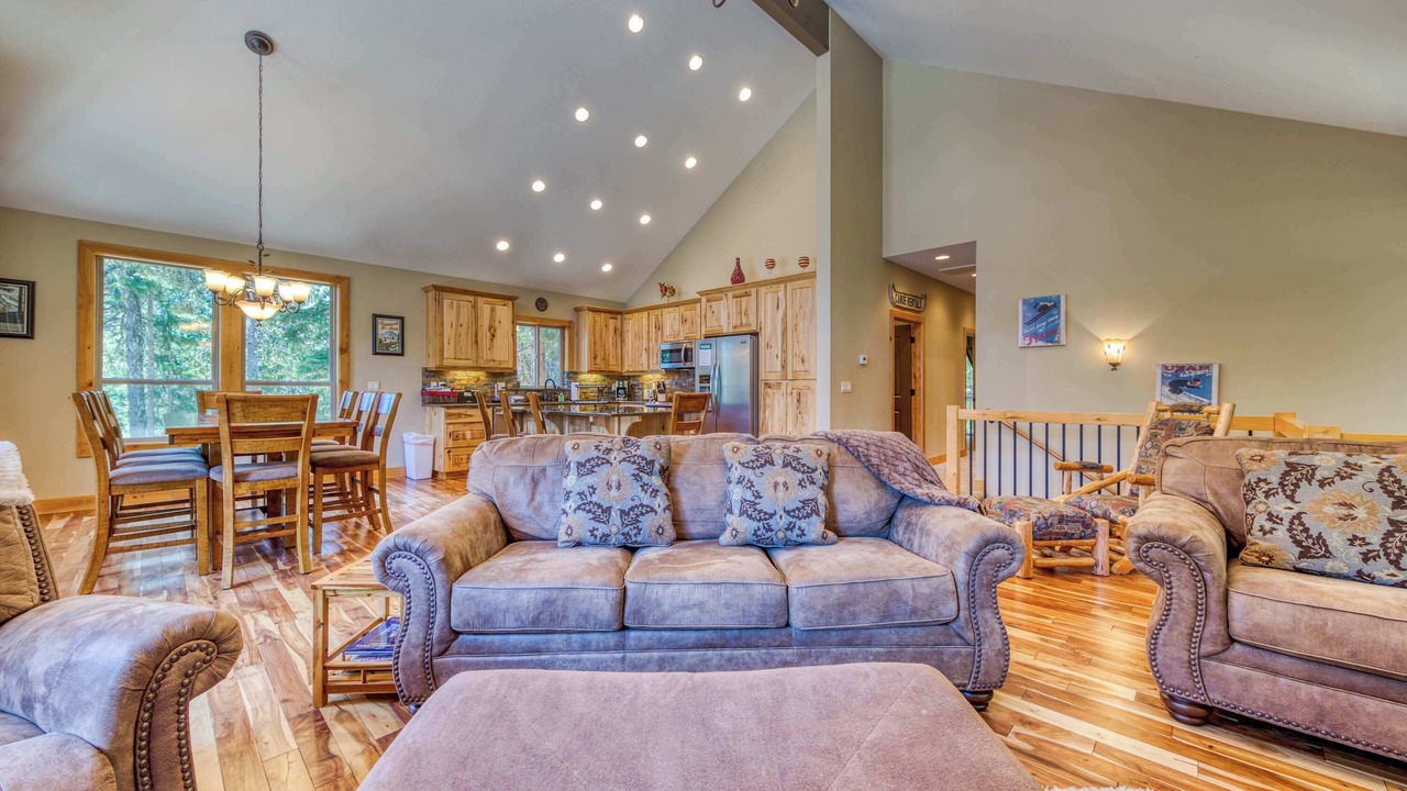 Photo of Livingroom in Government Camp