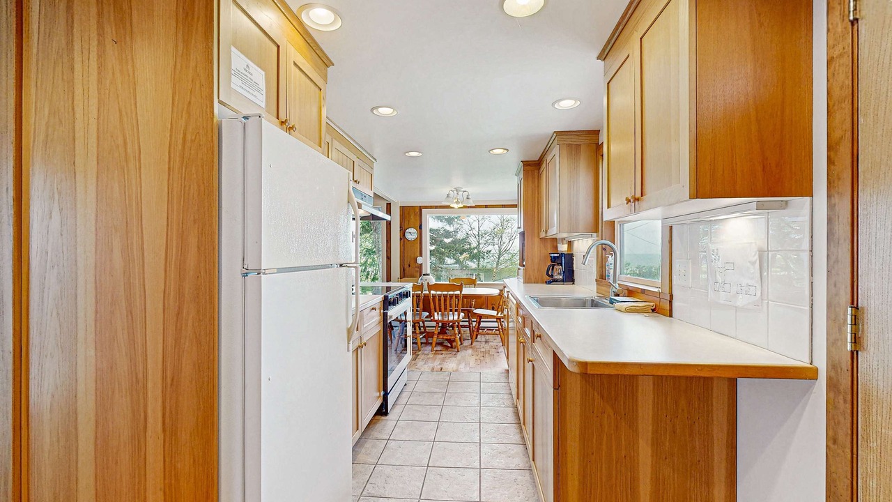 Photo of Kitchen in Neahkahnie Beach