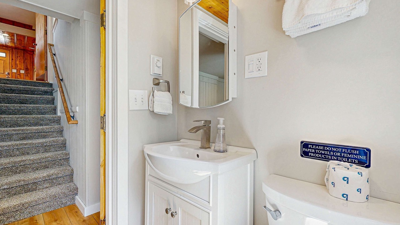 Photo of Bathroom in Neahkahnie Beach