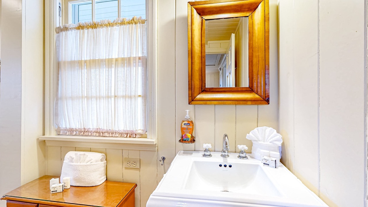 Photo of Bathroom in Seaside