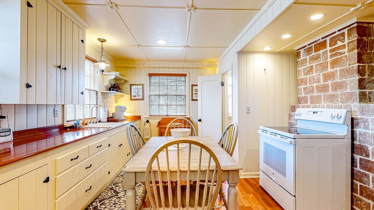 Photo of Kitchen in Seaside