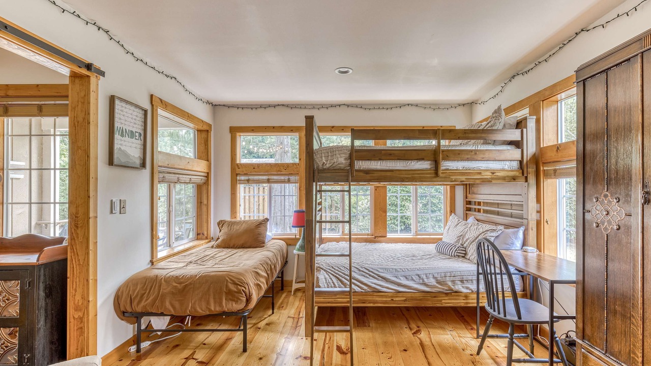 Photo of Bedroom in Marmot