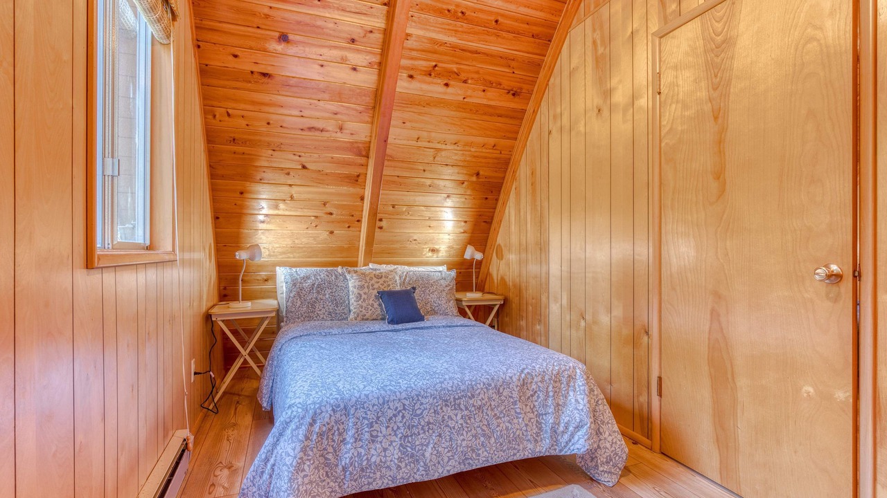 Photo of Bedroom in Government Camp