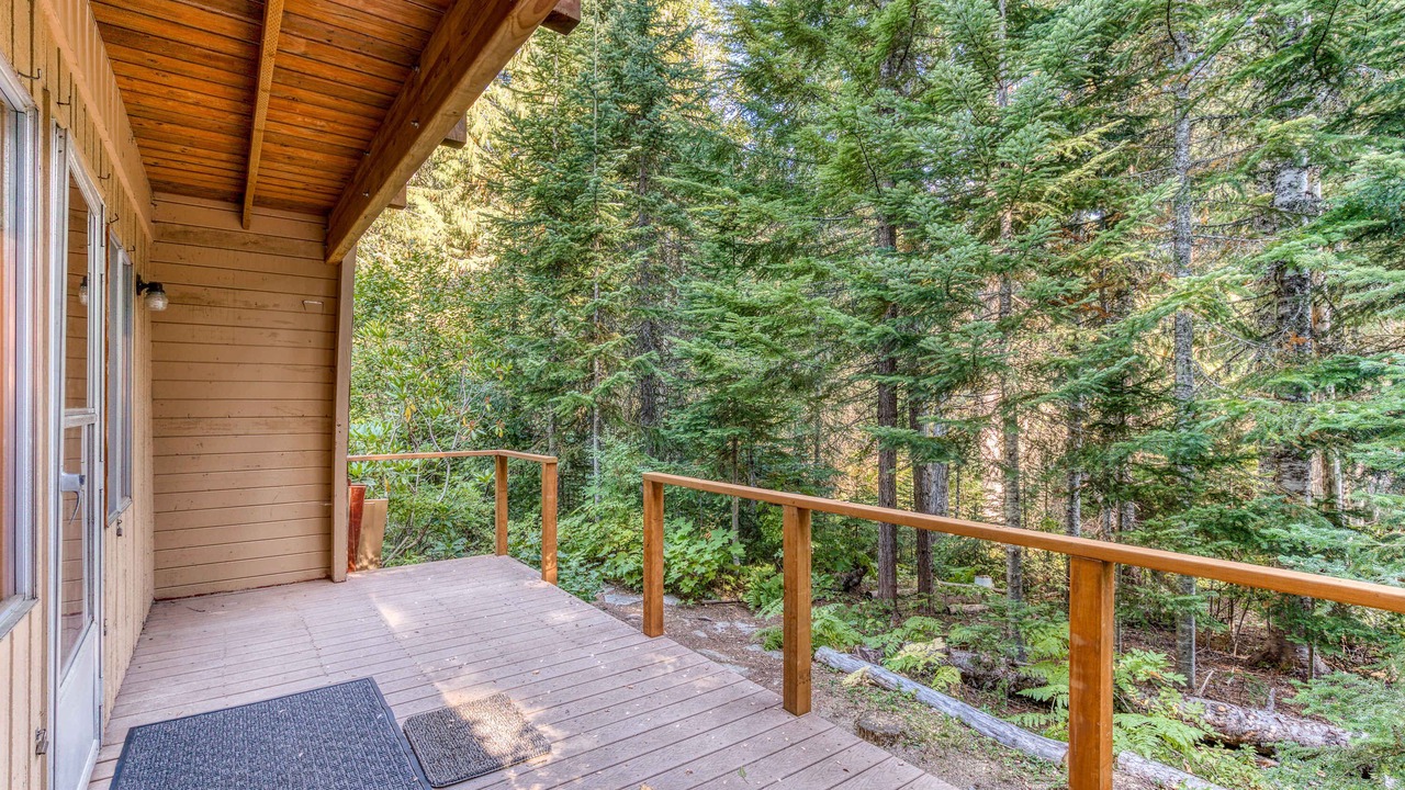 Photo of Patio Balcony in Government Camp